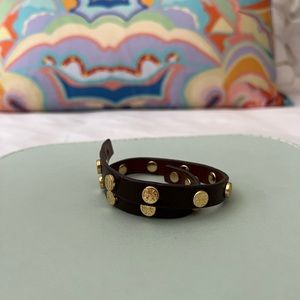 Tory burch brown leather and gold logo wrap bracelet